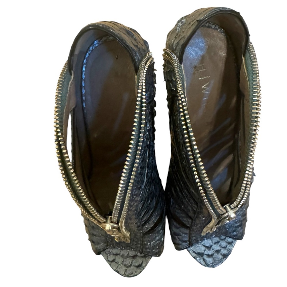 H Williams Rueda Metallic Lizard Zip Booties - Picture 5 of 9